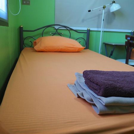 Punnpannsuk Hostel Трат Екстериор снимка