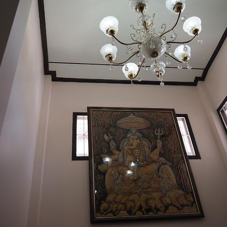 Punnpannsuk Hostel Трат Екстериор снимка